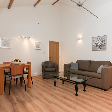 Strawberry Line, Apartment 2 웰스 외부 사진